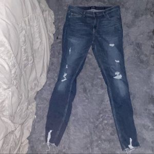 woman’s high rise super skinny hollister jeans
